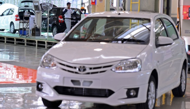 Perkembangan Kendaraan Mobil di Wilayah Tasikmalaya dan Sekitarnya